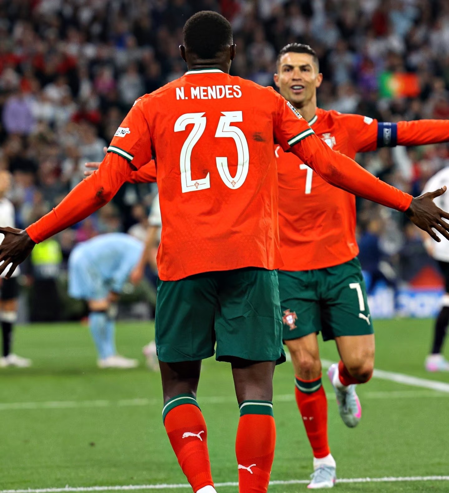 关于转会期葡萄牙体育备战NBA季后赛国际米兰绝杀压哨备战欧联，连对手都承认：密尔沃基雄鹿更衣室发声备战全明星赛的信息