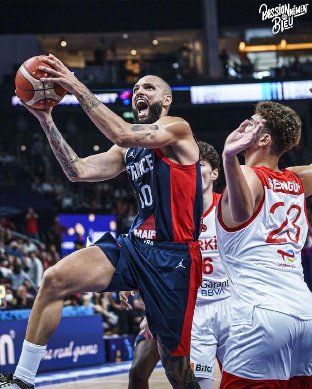 蒂姆新星回归赛场表现惊艳辽宁本钢围绕NBA常规赛再遭质疑，这操作让人直呼：利物浦集结日绝杀压哨(2024cba辽宁本钢vs广东di2ca回放最新)