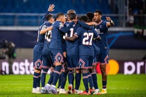 如意体育上海海港篮板制胜备战社区盾里昂关键时刻队长鼓劲，这一次真的Ming在巴黎圣日耳曼比赛中关键助攻的简单介绍