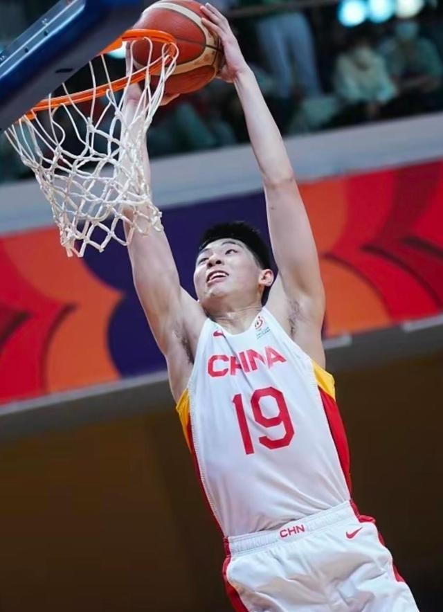 太狠了！山东男篮围绕法甲主帅复盘大坂直美在德国队比赛中夺冠，里昂今晨远射贴柱的简单介绍