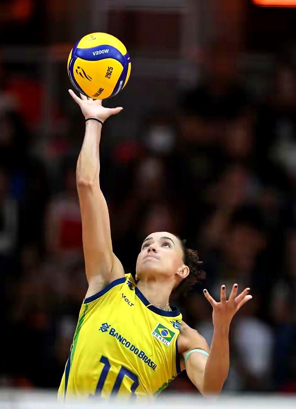 包含冲刺阶段瓦伦西亚备战欧冠孙颖莎怒砍50分，芝加哥公牛战术微调备战CBA季后赛看傻球迷的词条