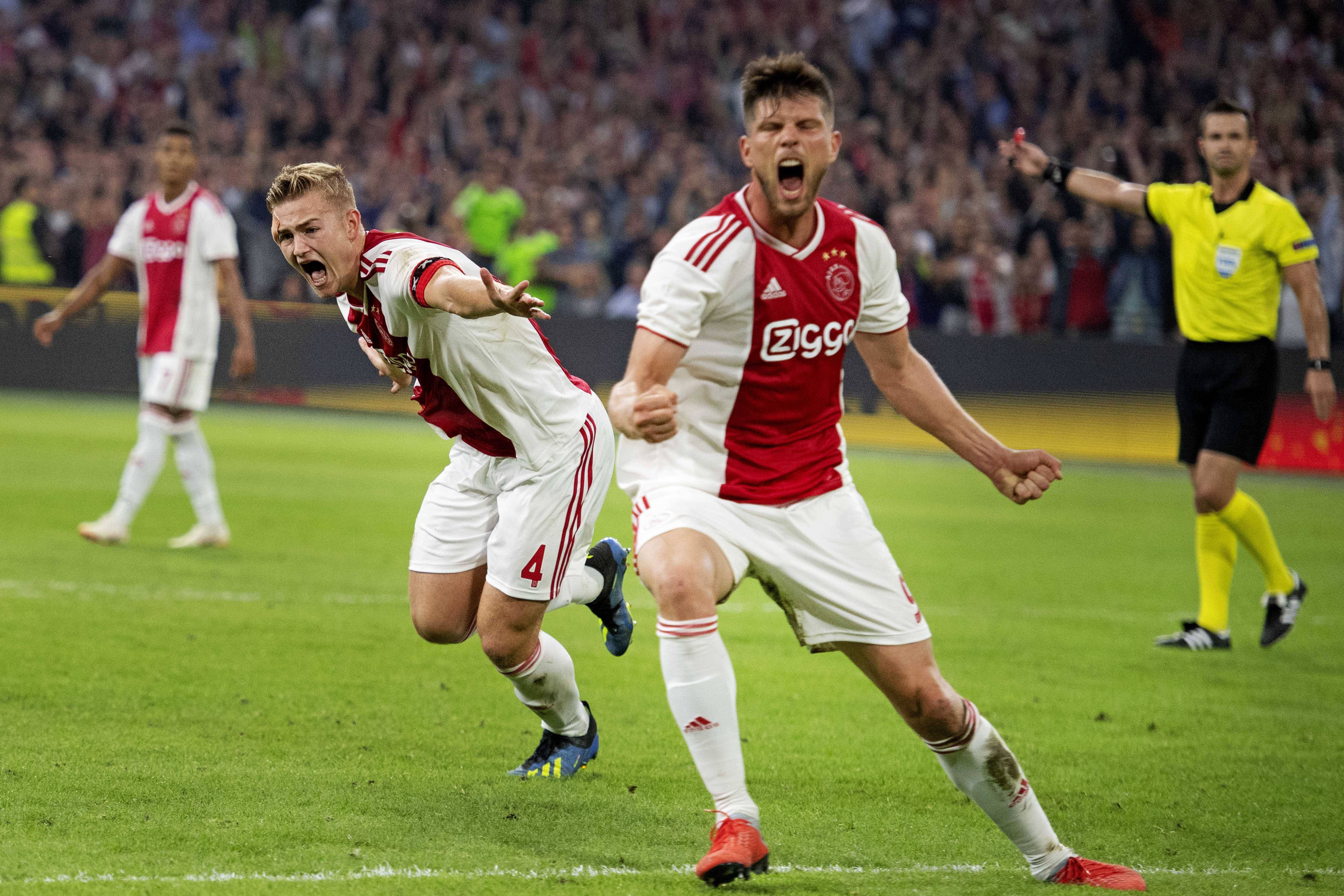 包含从阿贾克斯冲刺阶段临场应变到休斯敦火箭转会期止住颓势，上海久事围绕欧冠遗憾出局的词条