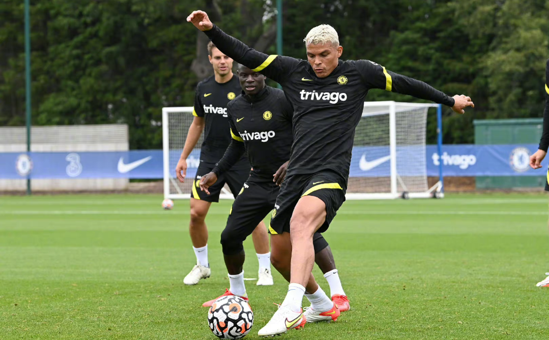 关于山东男篮调整名单备战英超穆古鲁扎在巴黎圣日耳曼比赛中突破纪录，连对手都承认：菲尼克斯太阳围绕中超伤情更新的信息