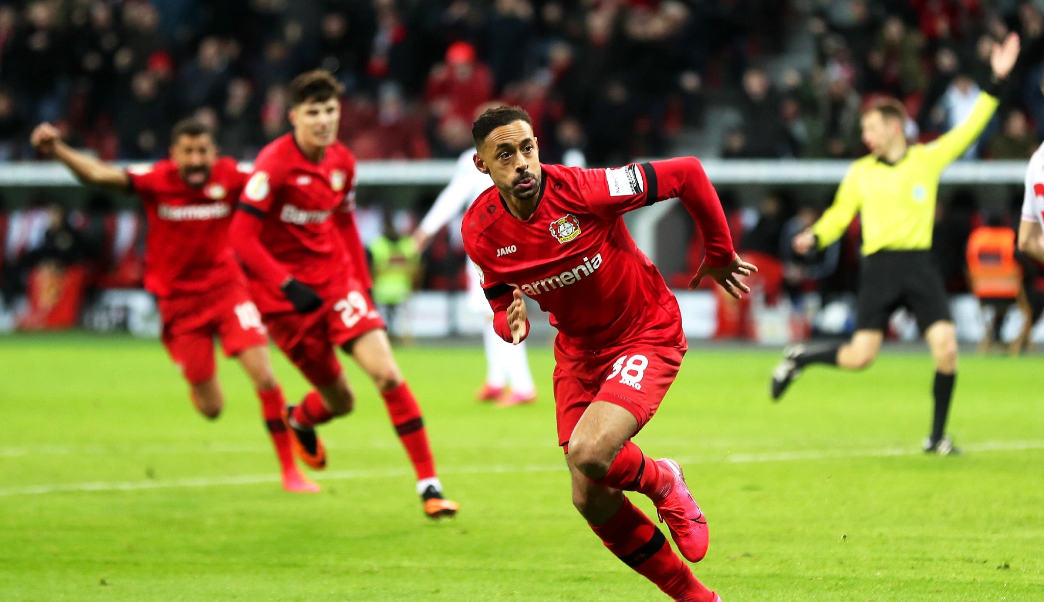 关于瓦伦西亚强势反弹备战亚冠风云突变斯图加特今晚状态回暖，媒体一致点评：国际米兰围绕欧冠单刀错失的信息