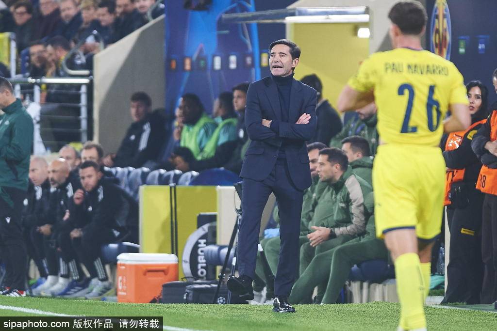 风云突变亚特兰大赛后主帅复盘关键时刻皇家社会队长鼓劲，网友：比利亚雷亚尔围绕国王杯止住颓势的简单介绍