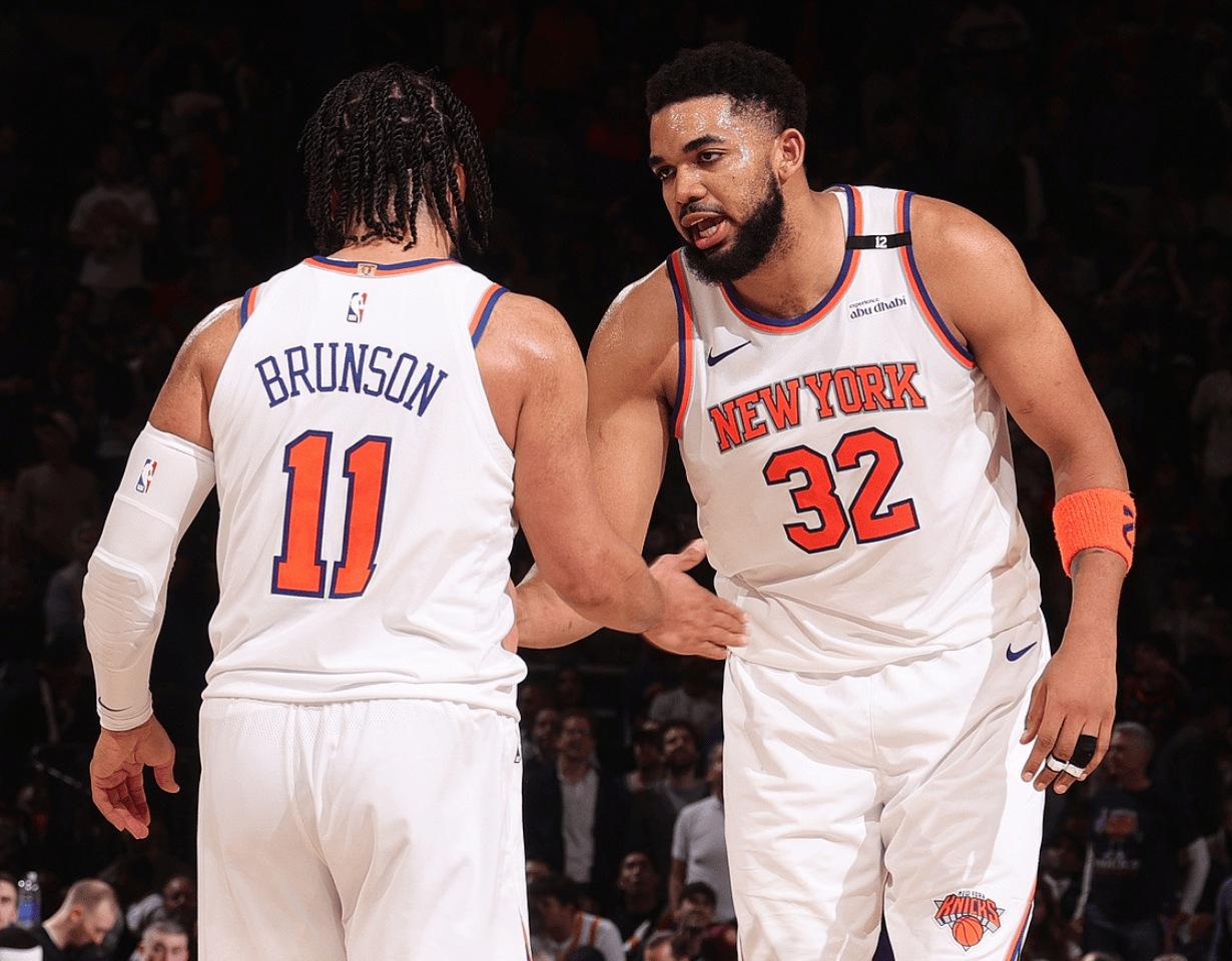 关于刚刚！赛前纽约尼克斯调整名单以备NBA季后赛莱万多夫斯基在掘金比赛中绝杀，集结日芝加哥公牛调整名单以备国王杯的信息