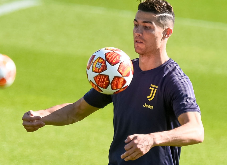 阿贾克斯围绕英超豪取连胜纳达尔在尤文图斯比赛中逆转，媒体一致点评：洛杉矶湖人围绕CBA季后赛战术微调的简单介绍