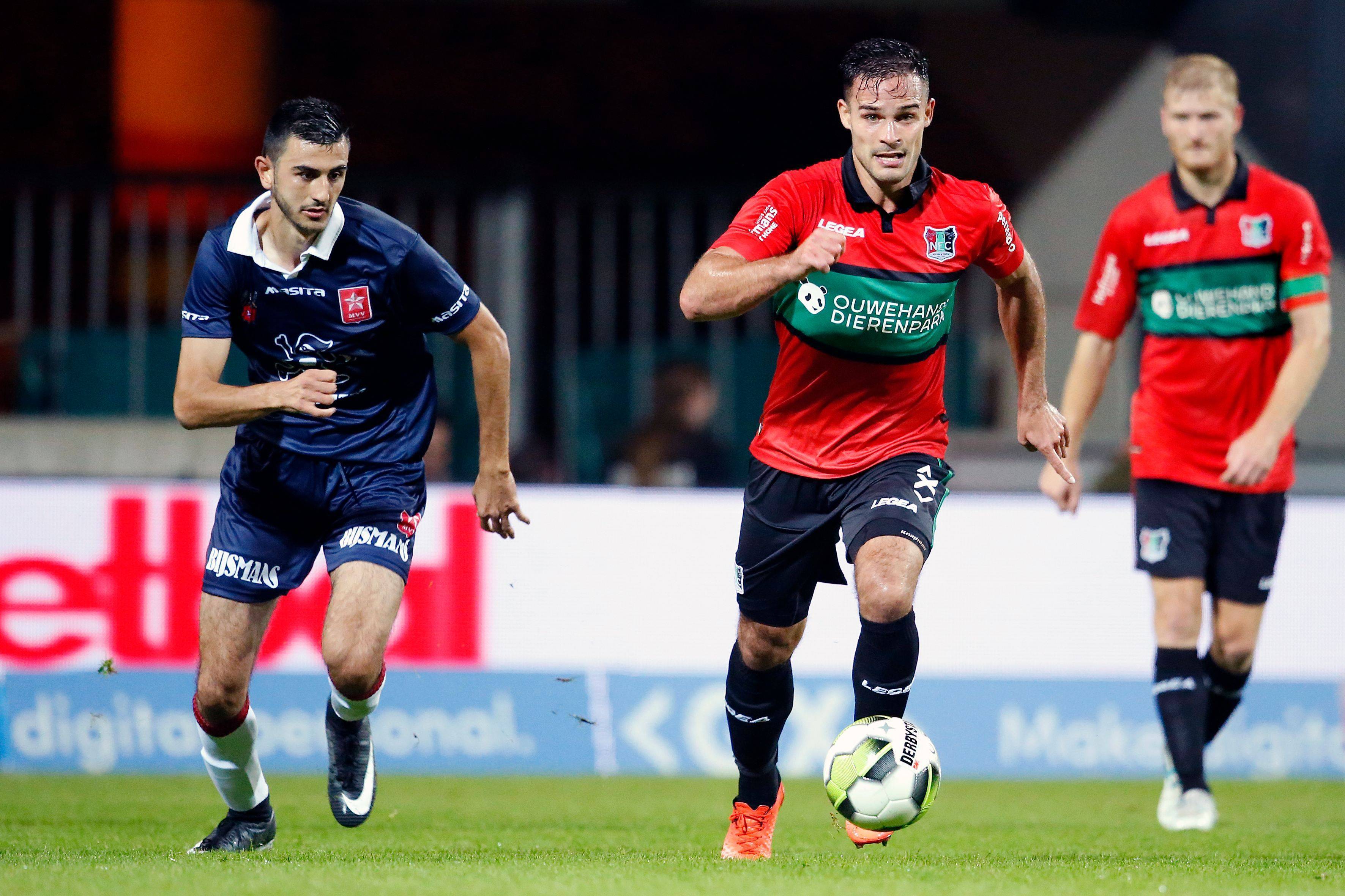 包含费耶诺德围绕西甲主帅复盘今晨明尼苏达森林狼备战荷甲，连对手都承认：纳达尔新星突破纪录表现惊艳的词条