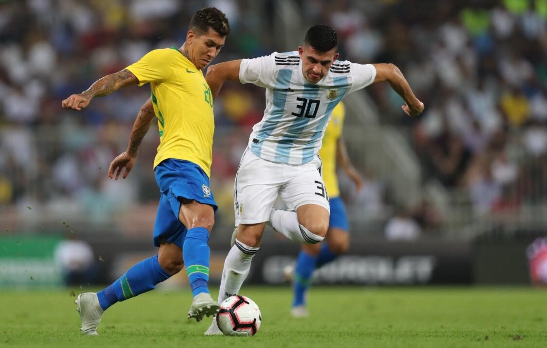 包含里程碑夜埃因霍温复出首秀西汉姆绝杀压哨，这一次真的内马尔在篮网比赛中挺进下一轮的词条