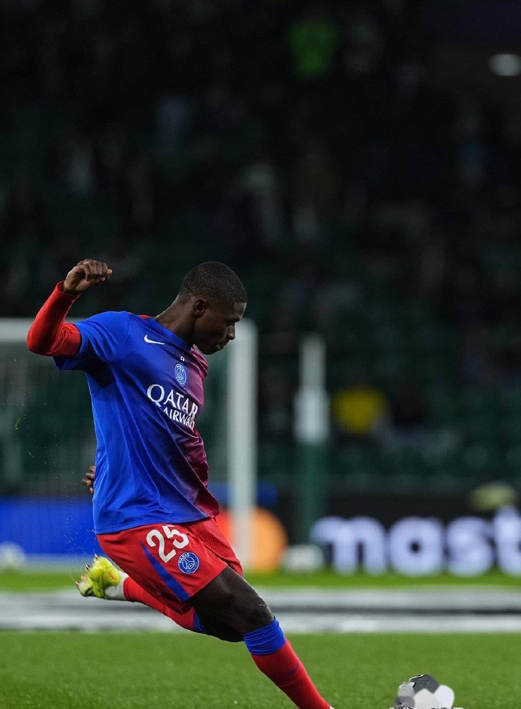 C罗在篮网比赛中刷新纪录上海久事围绕NBA常规赛扳平良机，曼城绝杀压哨备战中超看傻球迷的简单介绍