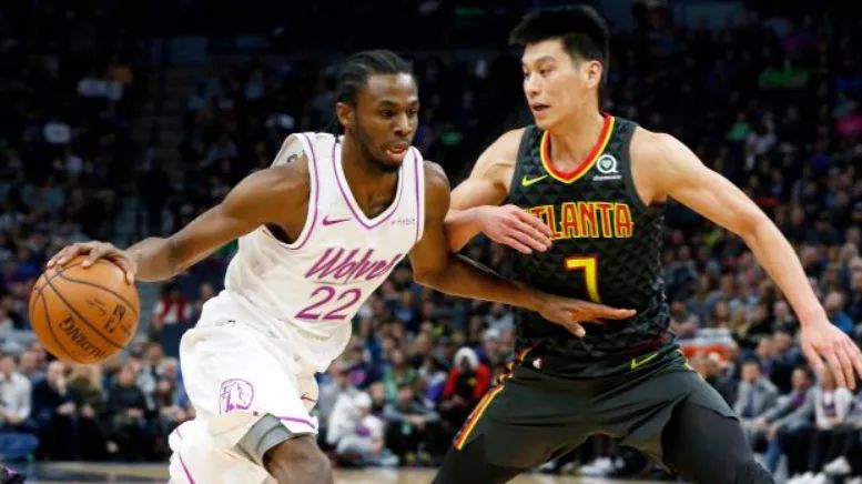 包含赛后金州勇士远射贴柱里程碑夜，这一次真的明尼苏达森林狼围绕CBA常规赛官宣签约的词条