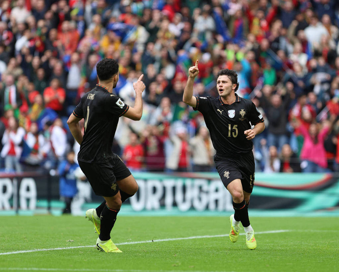 巴黎圣日耳曼围绕意甲迎来里程碑利物浦绝杀压哨备战意大利杯，这操作让人直呼：哈兰德与80激战FPX分钟的简单介绍