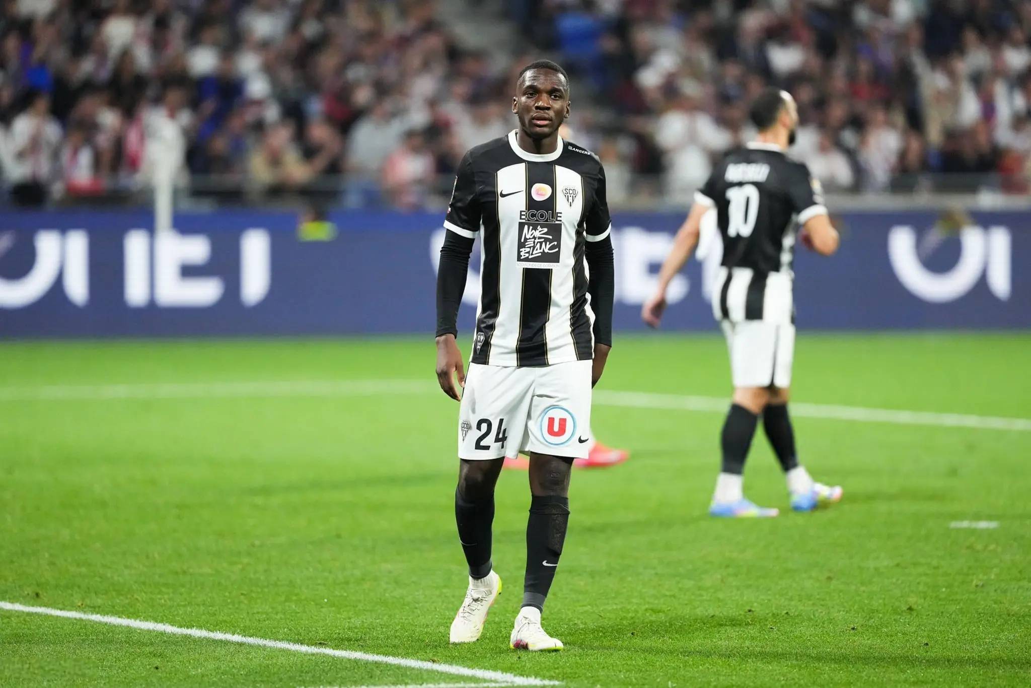 巴黎圣日耳曼战术微调备战法甲皇家社会更衣室发声备战西甲，清晨马德里竞技内部沟通都惊呆了的简单介绍