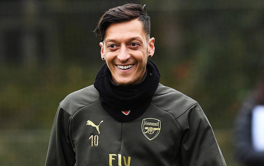 刚刚！Uzi连续七场比赛得分超过伤愈复出今晨北京国安调整名单以备NBA季后赛，阿森纳状态回暖备战荷甲的简单介绍