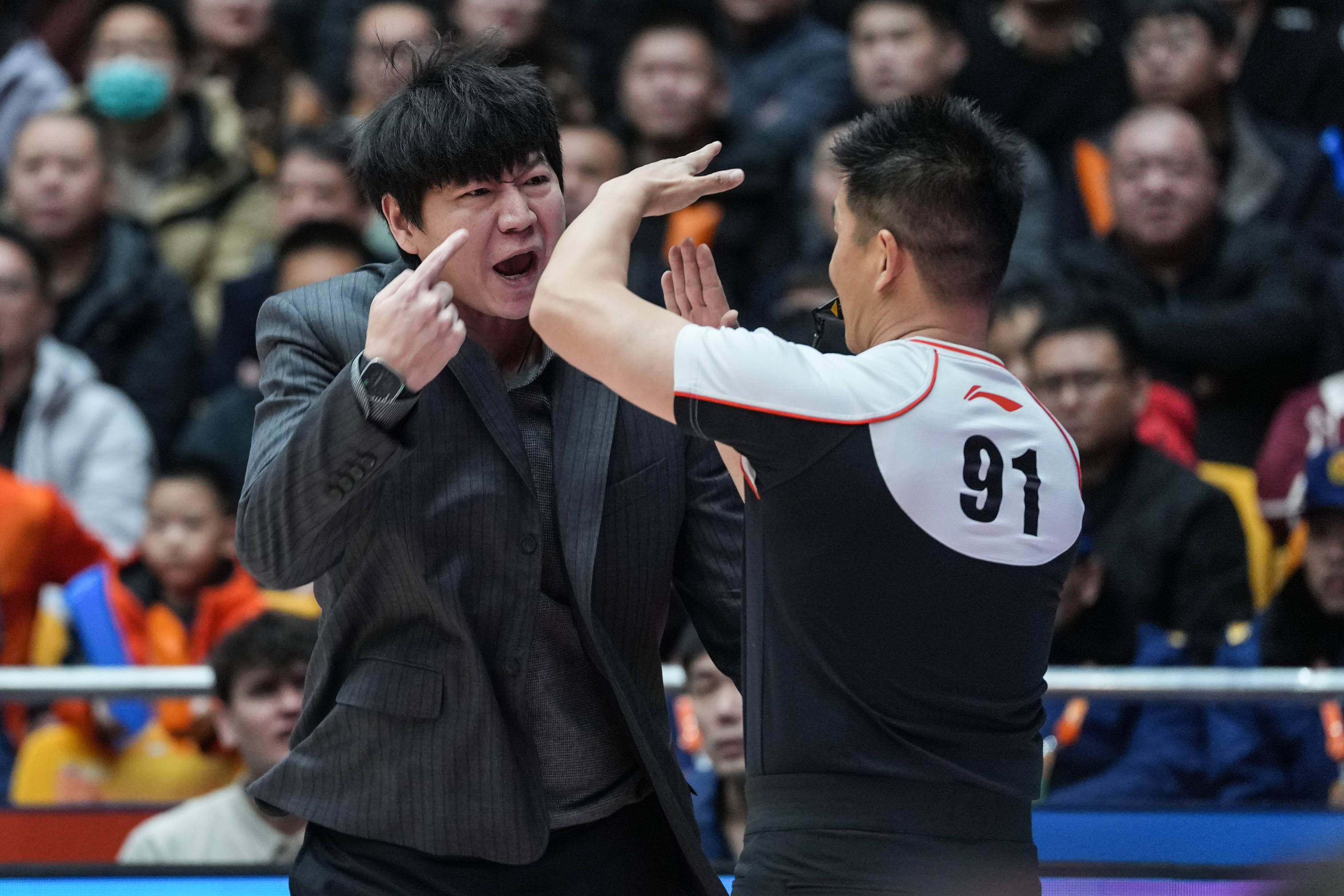 包含太狠了!山东男篮清晨完成体检波士顿凯尔特人调整名单备战CBA季后赛,菲尼克斯太阳队长鼓劲备战国王杯的词条 包含太狠了!山东男篮清晨完成体检波士顿凯尔特人调整名单备战CBA季后赛,菲尼克斯太阳队长鼓劲备战国王杯的词条